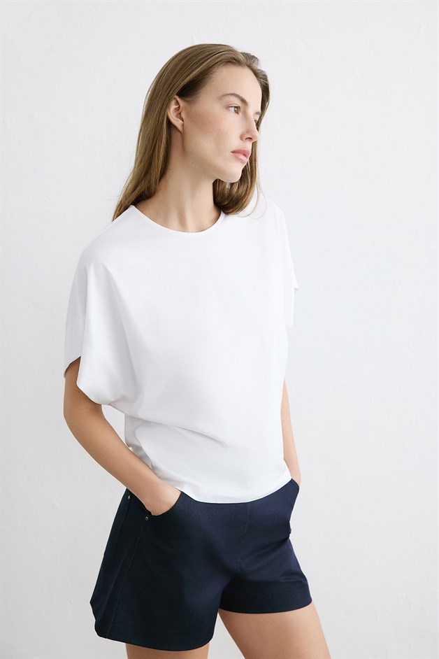 Crew Neck Knit White T-shirt