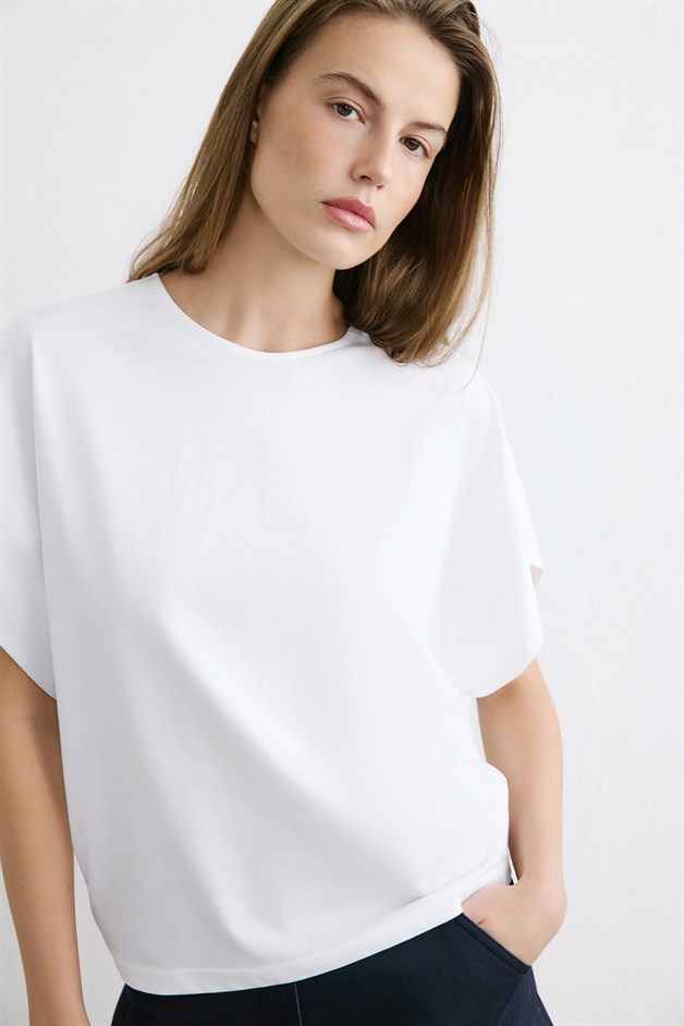Crew Neck Knit White T-shirt