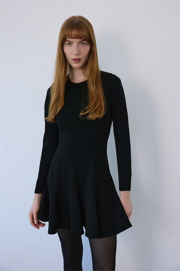 Crew Neck Long Sleeve Mini Black Dress