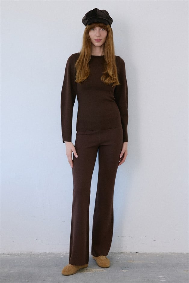 Boat Neck Barrel Fit Knit Brown Sweater