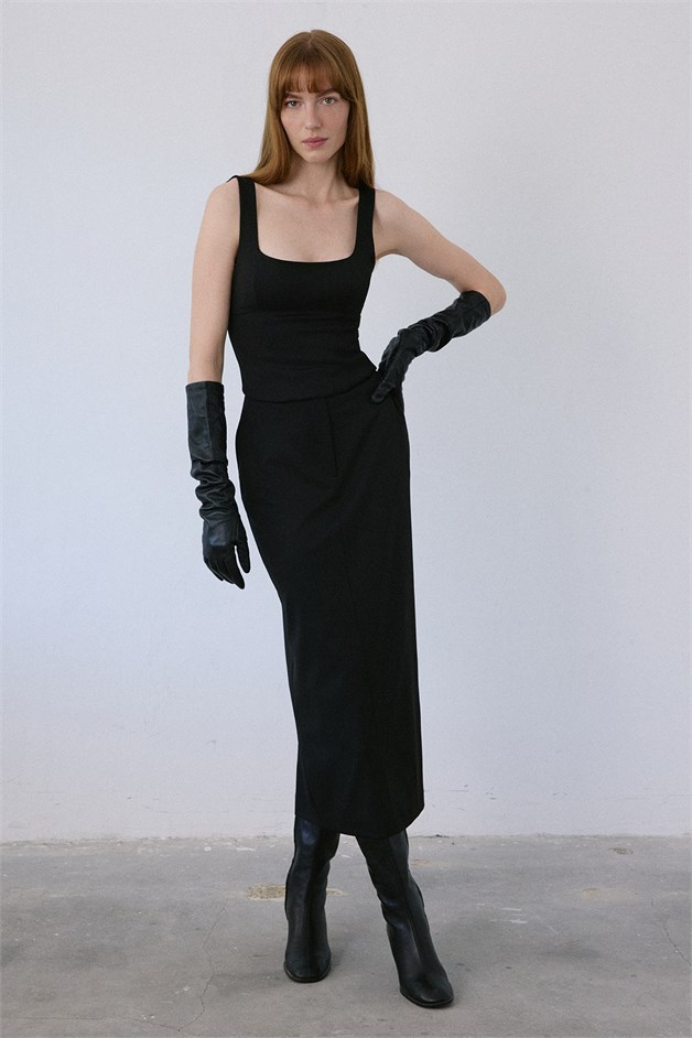 Square Neck Cupped Black Bustier