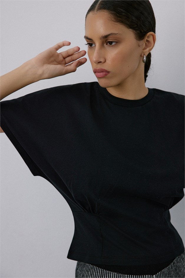 Crew Neck Ruched Detail Black T-Shirt