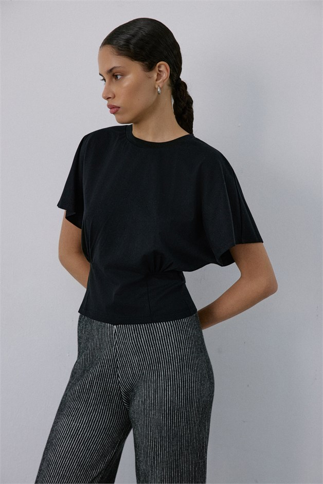 Crew Neck Ruched Detail Black T-Shirt
