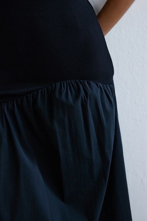 High Waist Ruched Midi Black Skirt