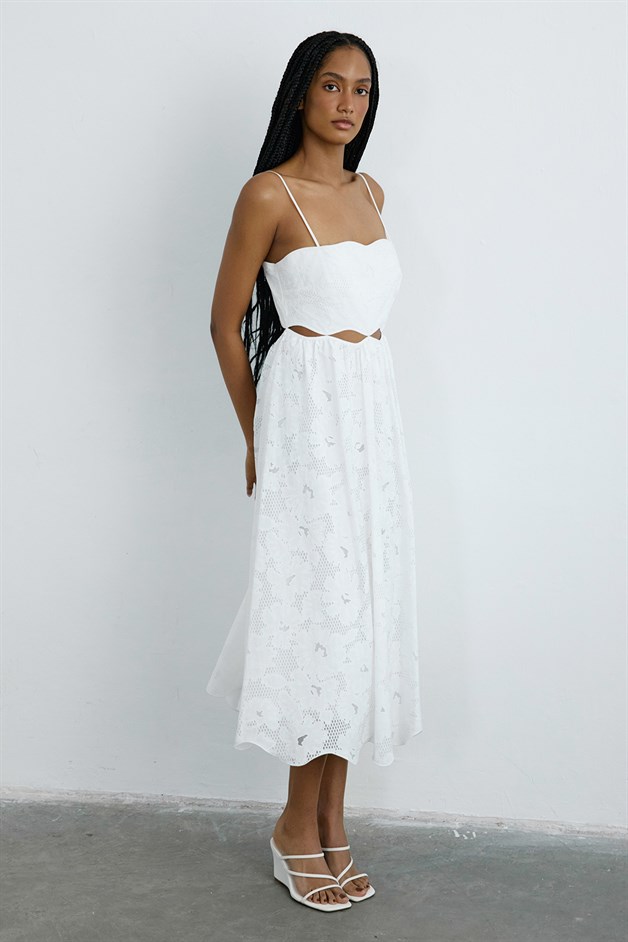 İnce Askılı Midi Kloş Beyaz Elbise
