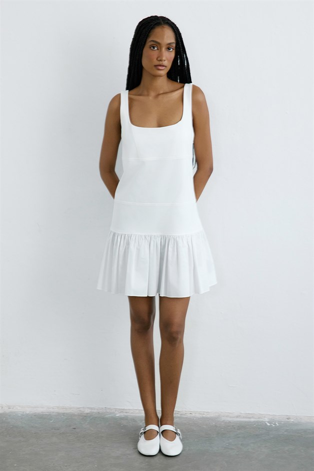 Kare Yaka Volanlı Poplin Mini Beyaz Elbise