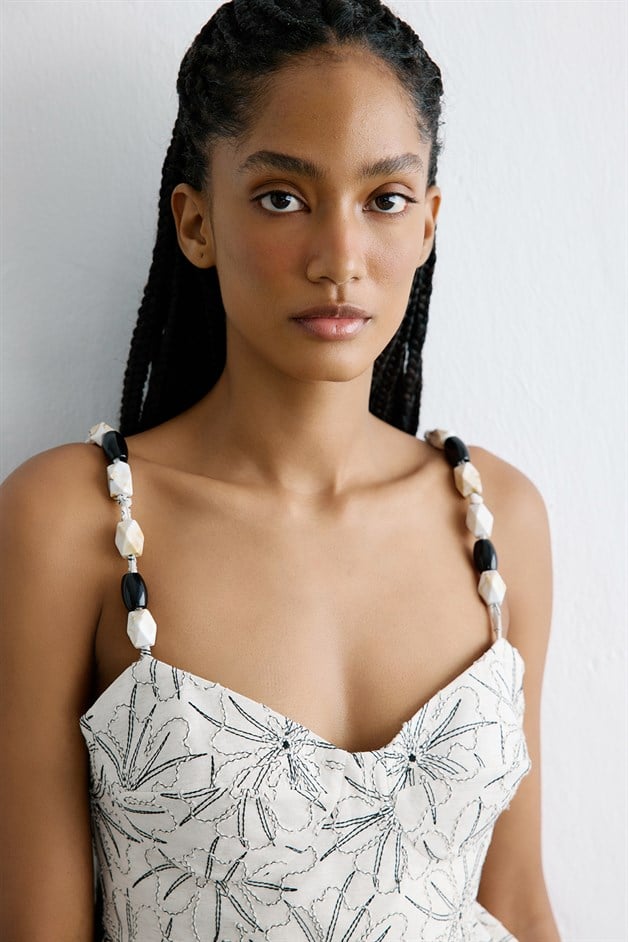 Heart Neck Embroidered Crop Ecru Blouse