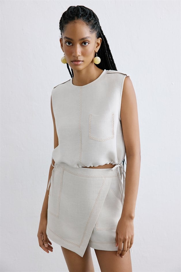 Linen Contrast Stitching Cropped Beige Blouse