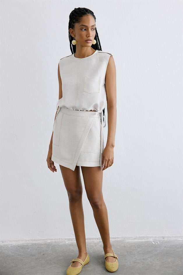 Linen Contrast Stitching Cropped Beige Blouse