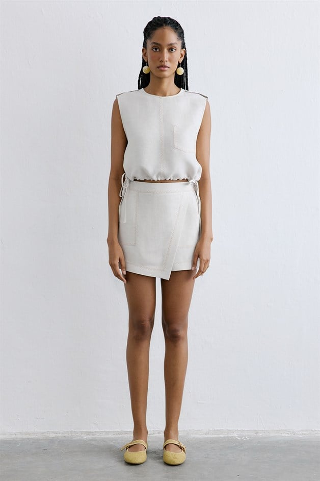 Linen Contrast Stitching Cropped Beige Blouse