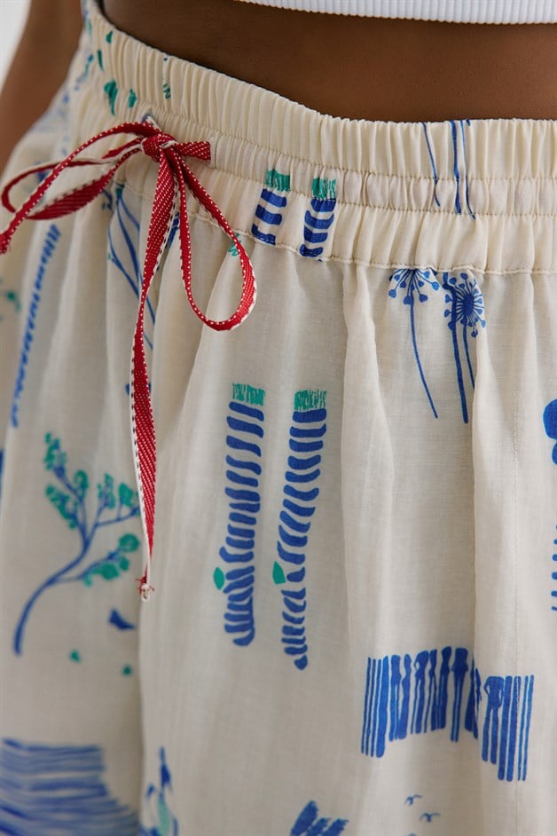 Drawstring Detailed Woven Multi Shorts