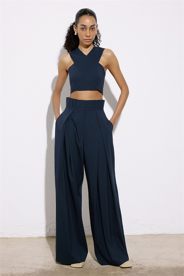 Asimetrik Detaylı Çizgili Crop Lacivert Büstiyer
