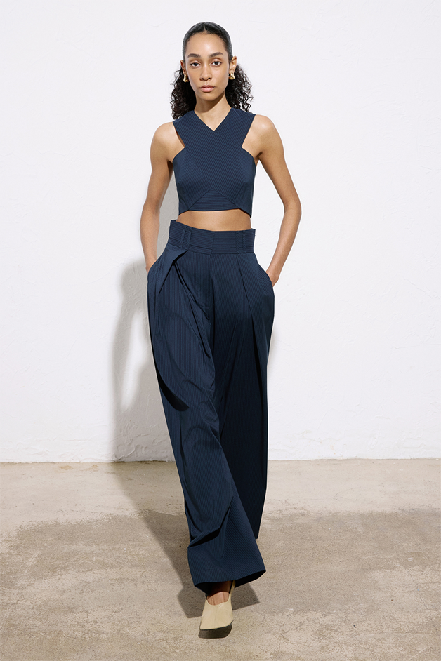 Asimetrik Detaylı Çizgili Crop Lacivert Büstiyer