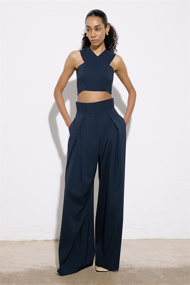 Asimetrik Detaylı Çizgili Crop Lacivert Büstiyer