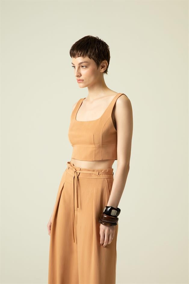 Askılı Kare Yaka Tarçın Crop Top