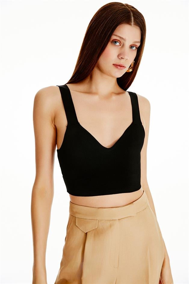 Askılı Siyah Triko Bluz