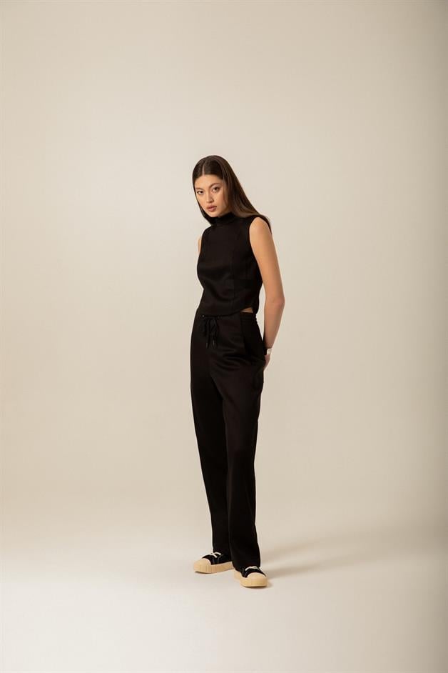 Bağcık Detaylı Örme Siyah Pantolon