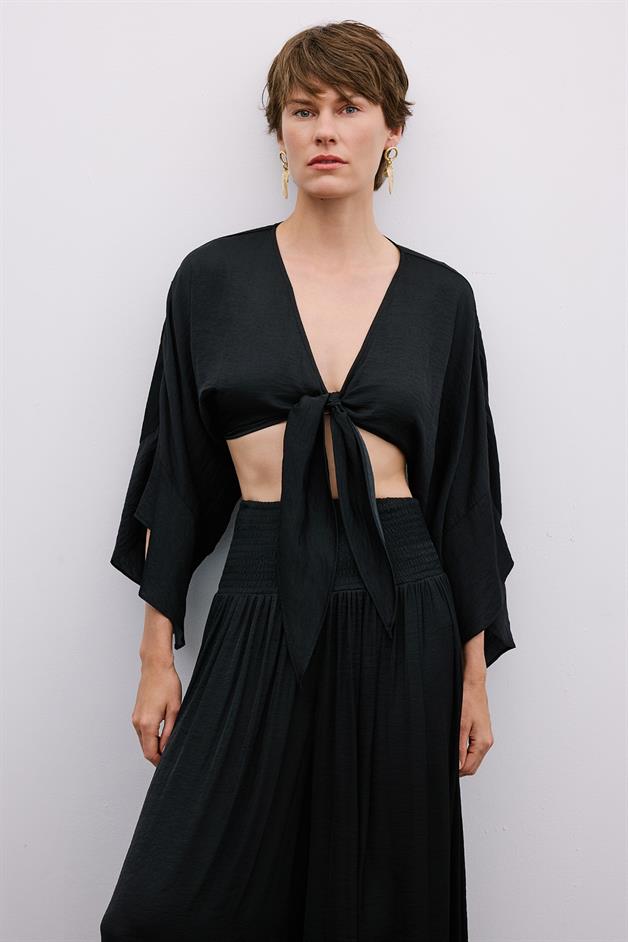 Tie-Front Relaxed Black Crop Blouse