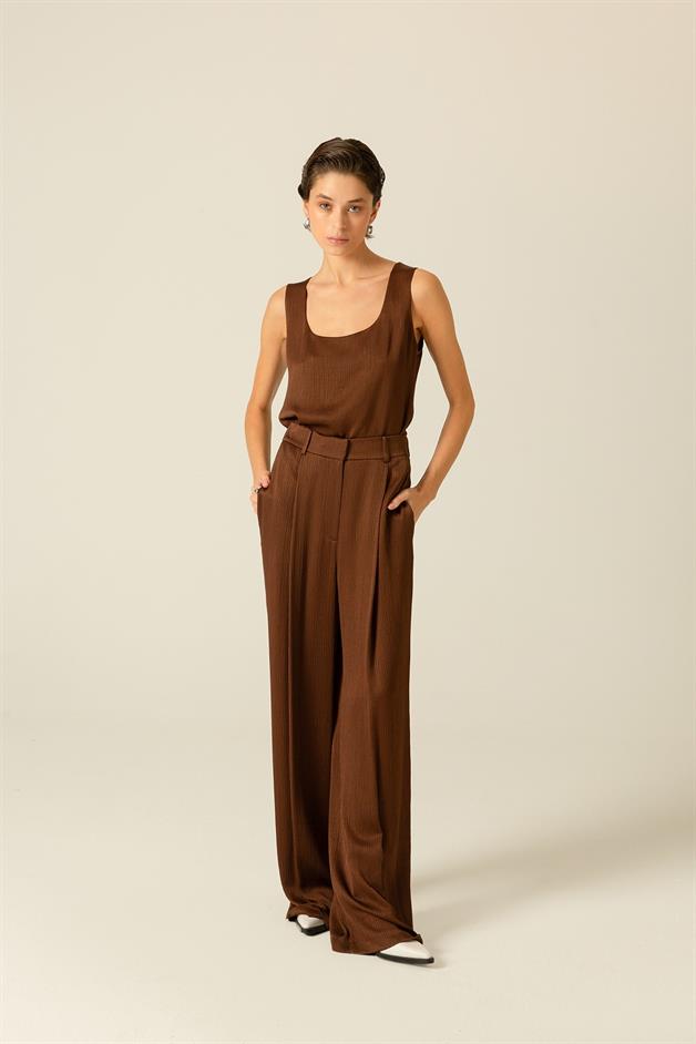Basic Crinkled Textured Brown Blouse