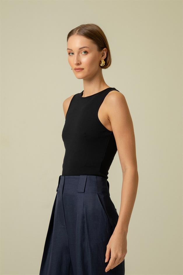 Waist Decollete Strappy Black Top