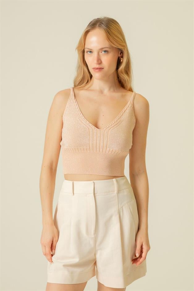 Beli Lastik Detaylı Askılı Pudra Triko Crop Top