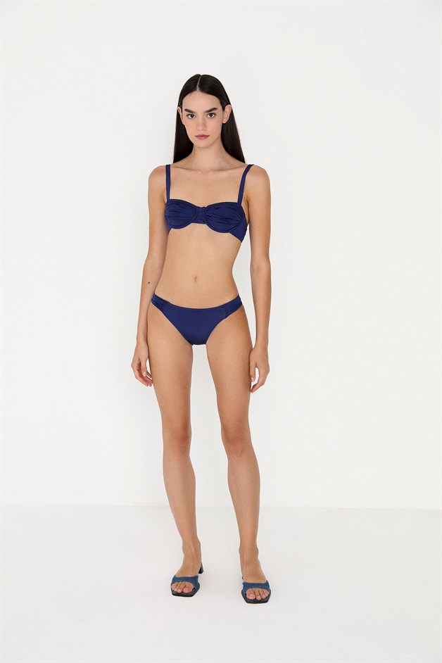 Büzgülü Lacivert Bikini Üstü
