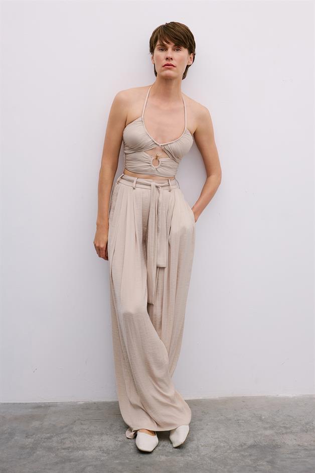 Pleated Wide-Leg Beige Trousers