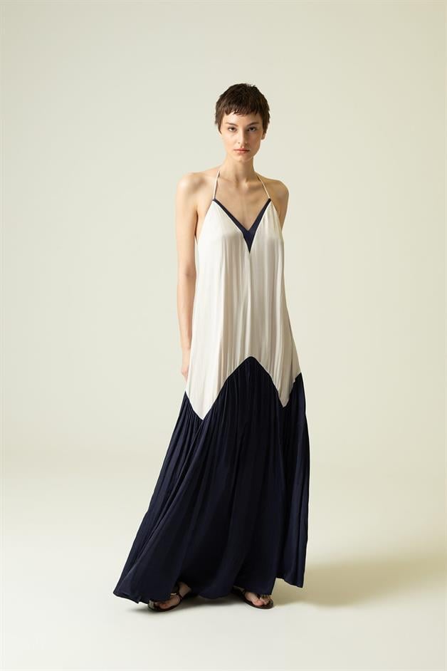 Boyundan İnce Askılı Lacivert Uzun Elbise