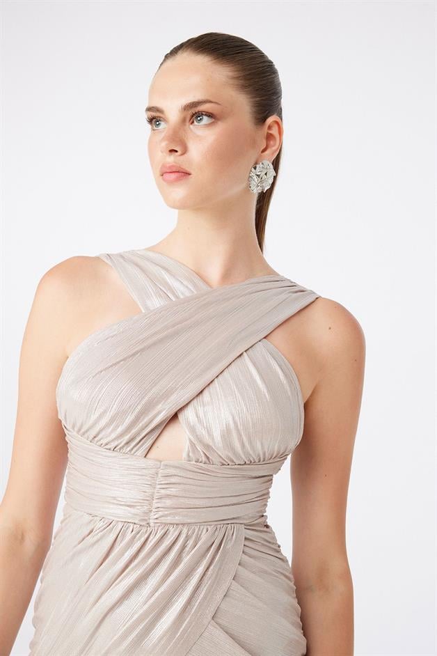 Çapraz Askılı Drapeli Pudra Mini Elbise