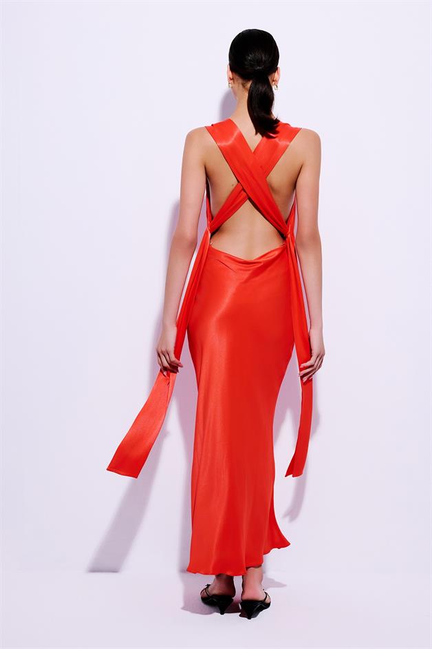 Çapraz Sırt Detaylı Narçiçeği Midi Elbise