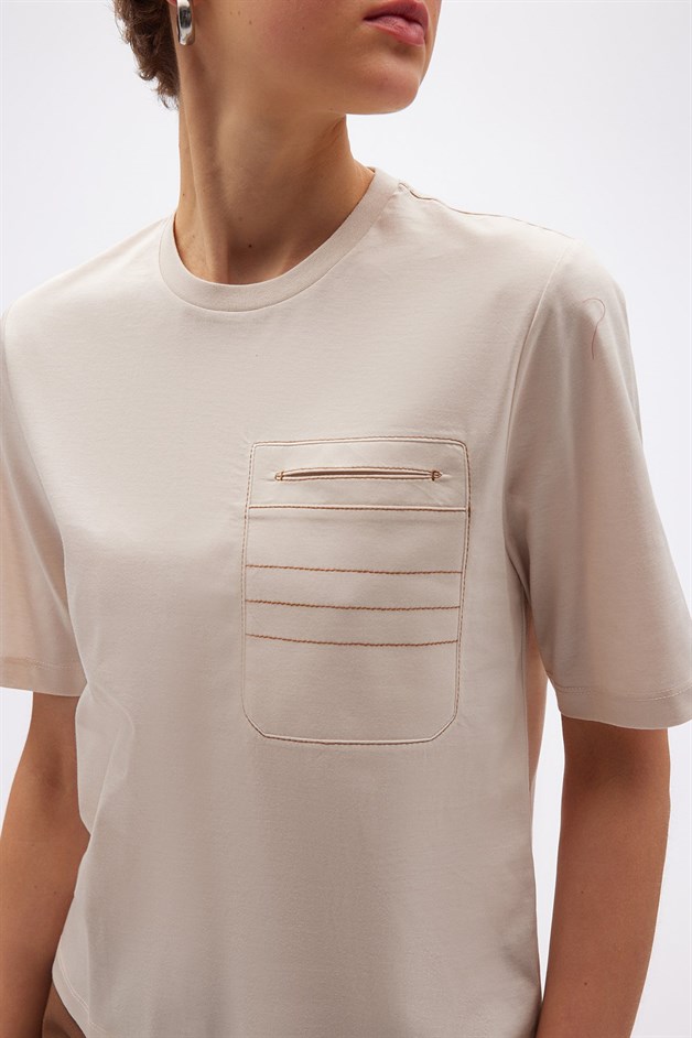 Cep Detaylı Basic Taş T-Shirt
