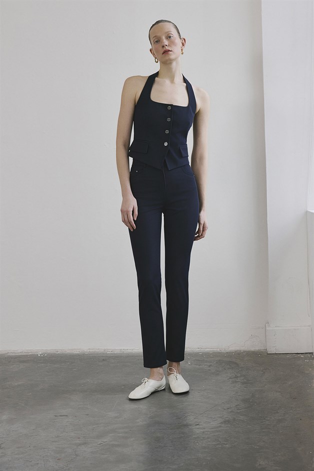 Dar Paça Denim Dokulu Lacivert Pantolon