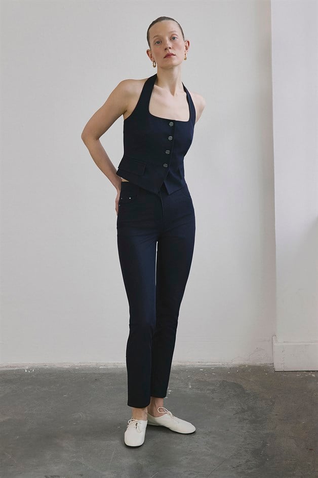 Dar Paça Denim Dokulu Lacivert Pantolon