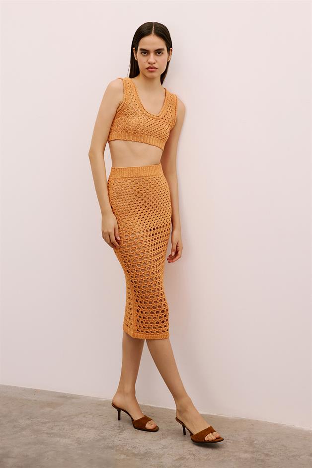 Open-Knit Ribbed Orange Midi Skirt