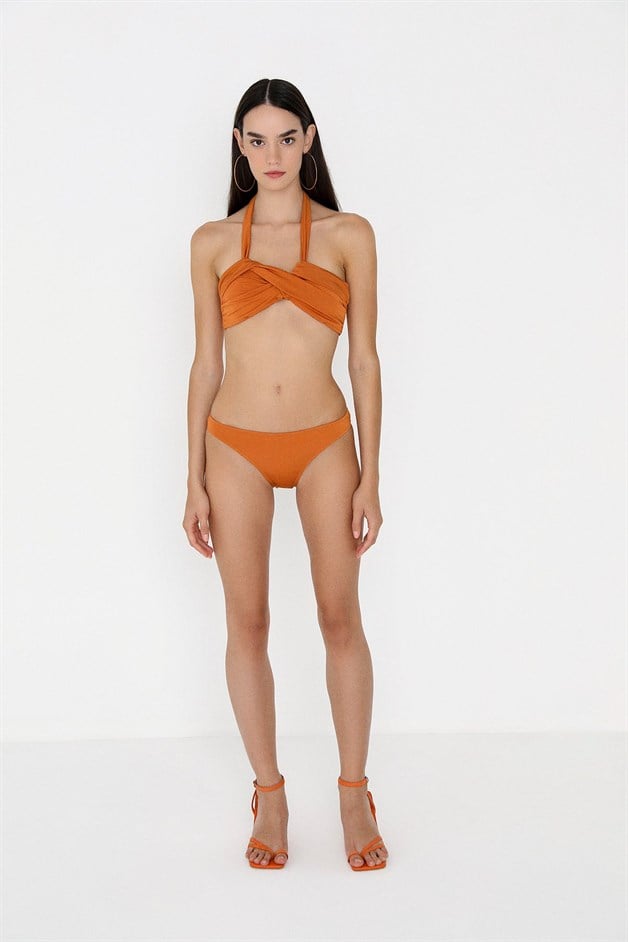 Drapeli Turuncu Bikini Üstü