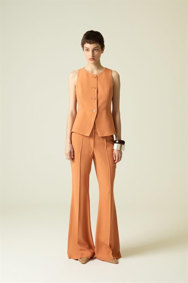 Button Detail Sleeveless Salmon Vest