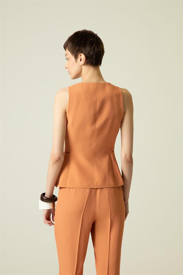 Button Detail Sleeveless Salmon Vest