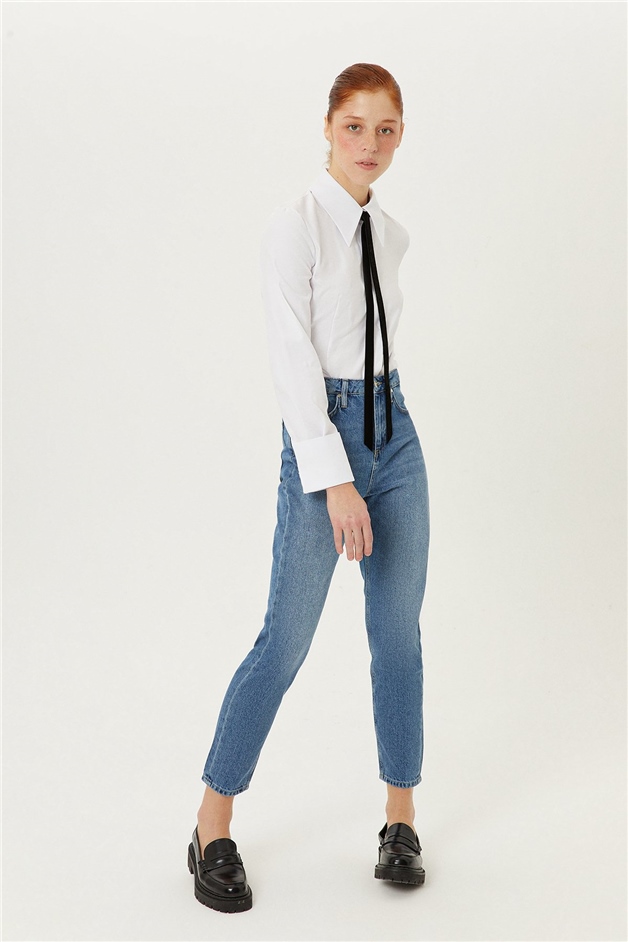 Kısa Paça Mavi Jean