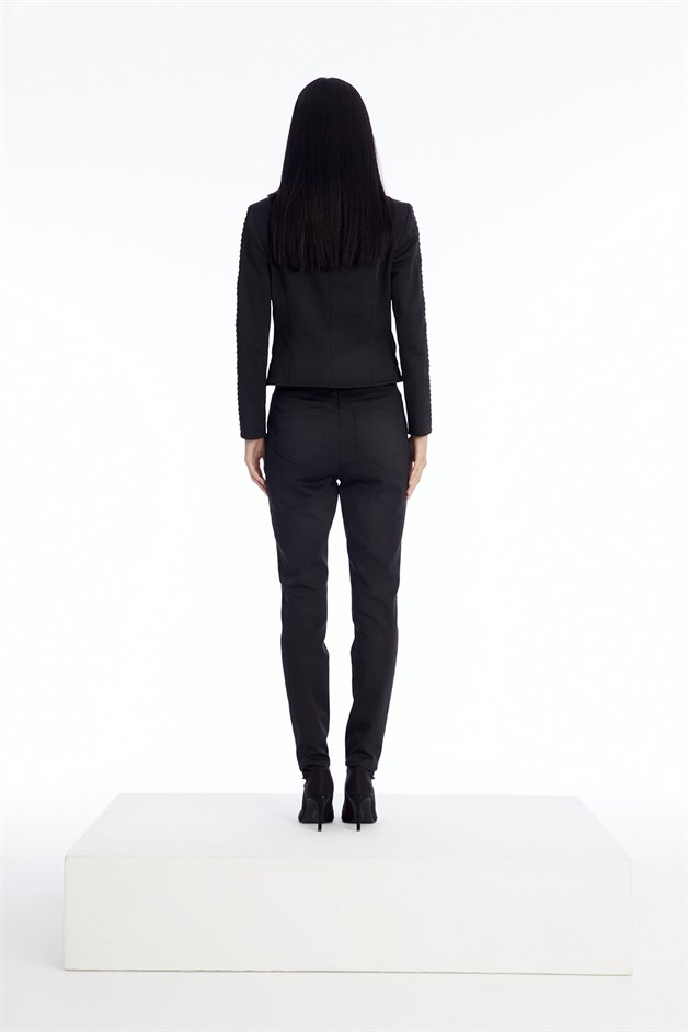 Asimetrik Siyah Pantolon