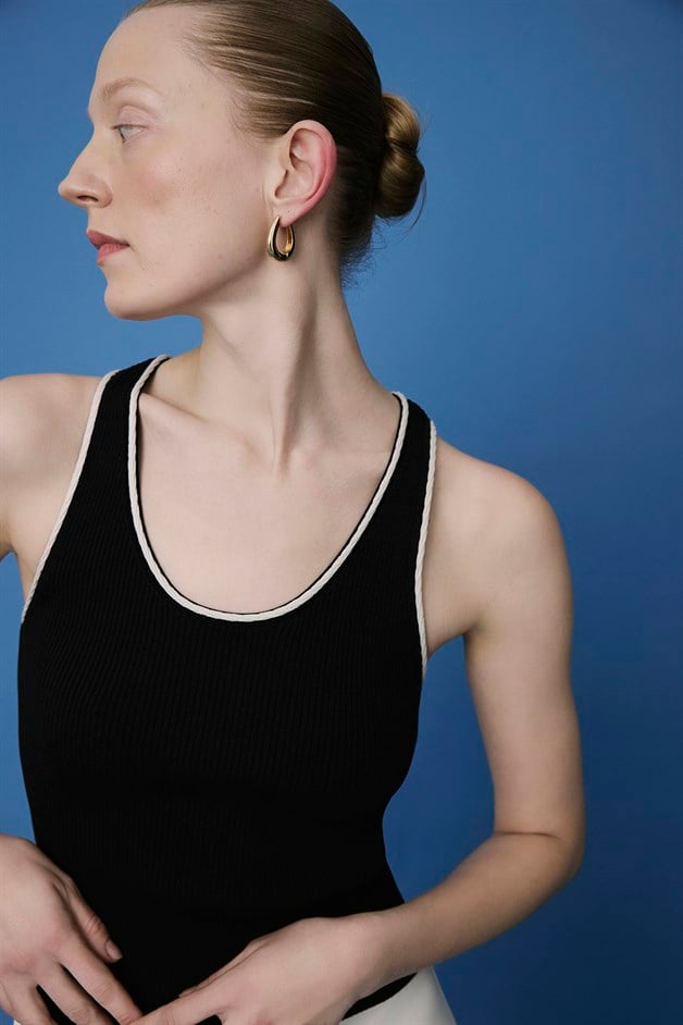 Fitilli V Yaka Triko Siyah Atlet