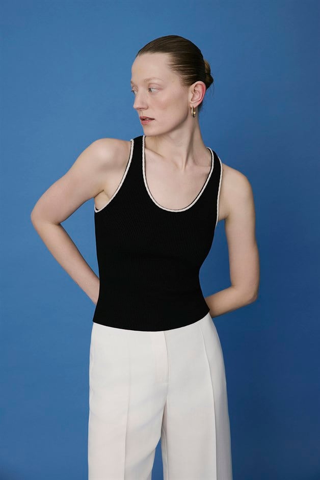 Fitilli V Yaka Triko Siyah Atlet