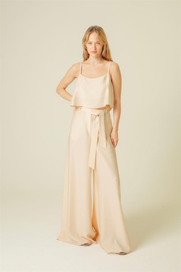 İnce Askılı Bej Crop Top