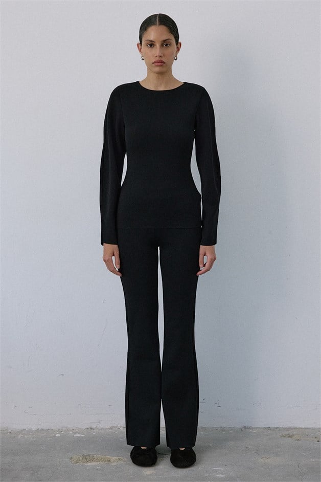 Boat Neck Barrel Fit Knit Black Sweater