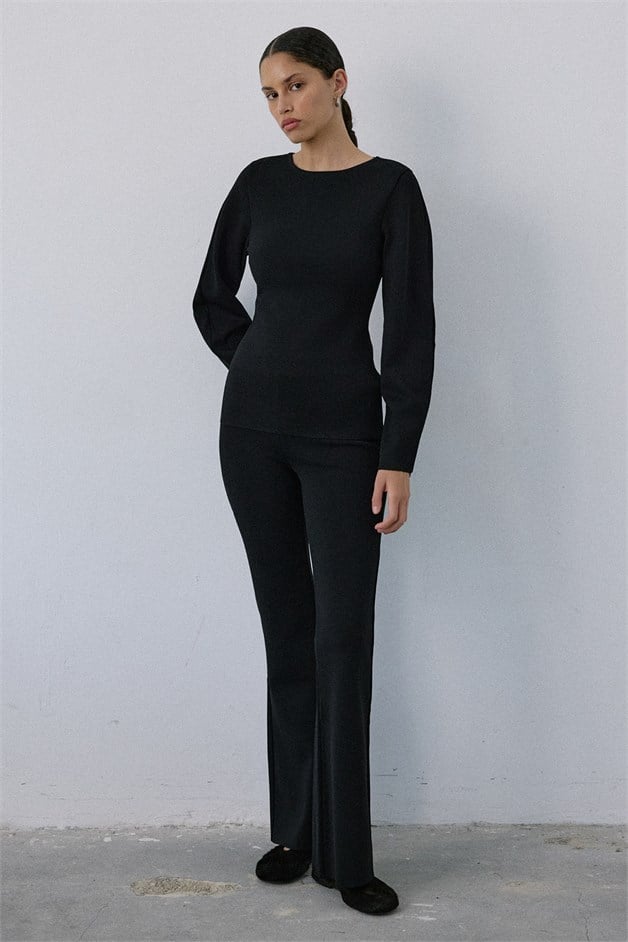 Boat Neck Barrel Fit Knit Black Sweater