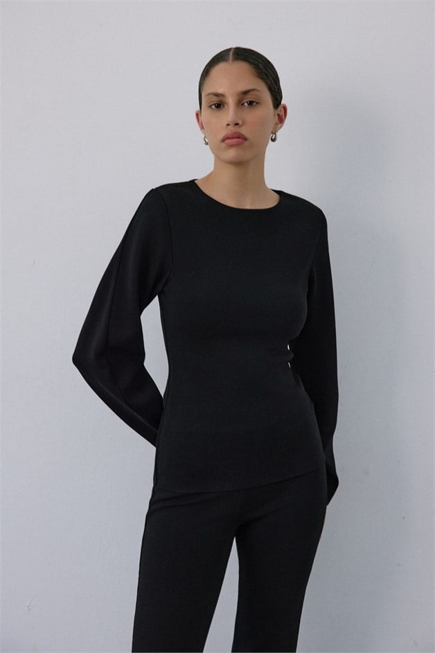 Boat Neck Barrel Fit Knit Black Sweater