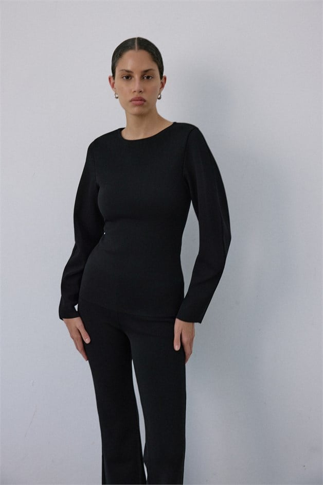 Boat Neck Barrel Fit Knit Black Sweater