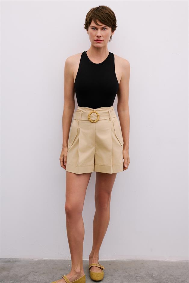 Belt Buckle Detail Beige Shorts