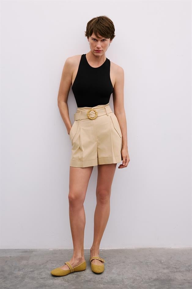 Belt Buckle Detail Beige Shorts