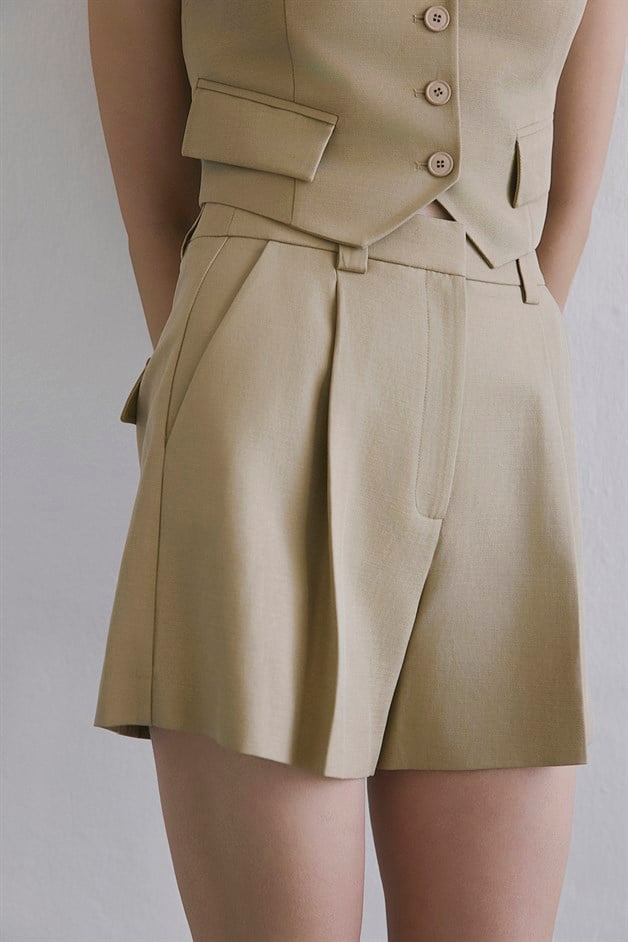 Linen Blend Belted Mini Camel Shorts