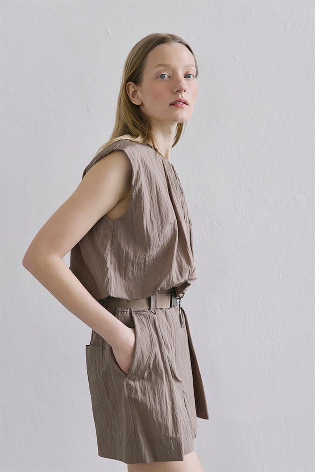 Metal Buckle Camel Mini Shorts